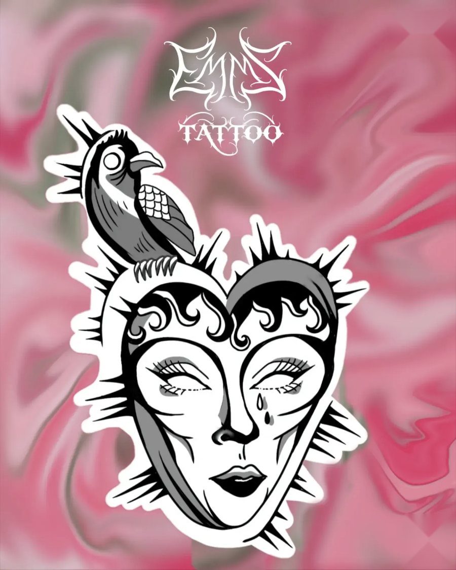 Flash-ontwerp van EmmsTattoo in Lelystad: masker met vogel